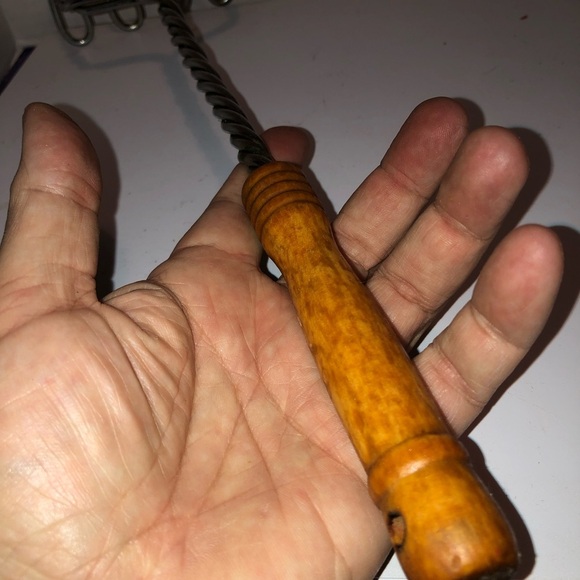 Vintage Wooden Handle Metal Potato Masher- farmhouse decor or a lot of potatoes - Picture 4 of 7